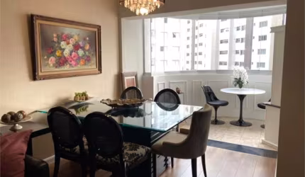 Apartamento à venda Moema Pássaros