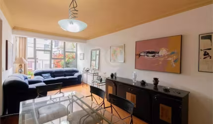 Casa a venda em Moema - Jardim Novo Mundo com 205m² e 3 dormitórios