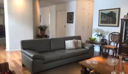 Apartamento à venda de 172 m² em Higienópolis com 3 quartos sendo 1 suite e 1 vaga.