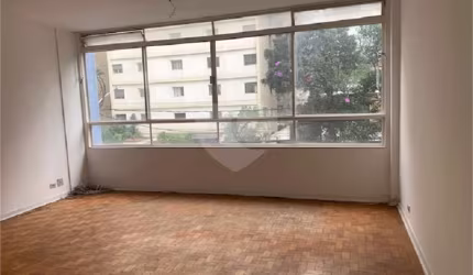 APARTAMENTO DE 3 DORMITÓRIOS NA VILA MARIANA
