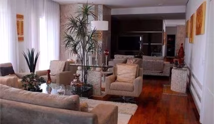 Apartamento Alto Padrão na Chácara Klabin.