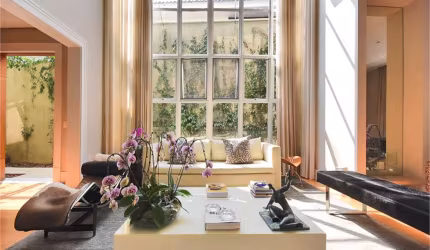 Casa impecável  em terreno de 546m2