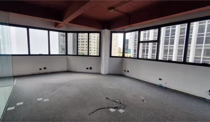 Na melhor localização de São Paulo! Sala comercial na Av. Angélica.