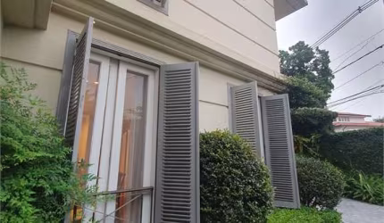 Casa Sobrado com 4 suítes Jardim Paulista