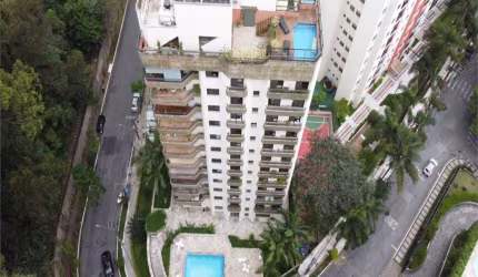 Apartamento 1 por Andar no Morumbi para sua Família com Completa estrutura de Lazer. Venha Visitar!