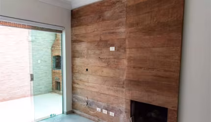 CASA A VENDA NA SAÚDE COM 3 DORMITÓRIOS E 1 SUÍTE