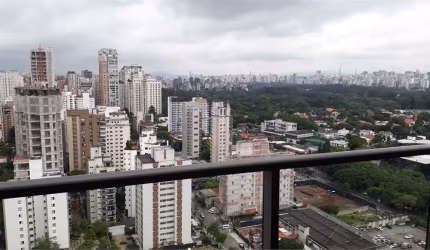 AYLA MOEMA Uma escolha brilhante