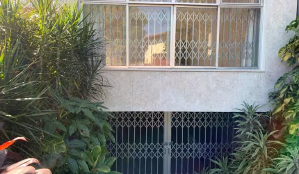 Excelente Sobrado à venda  153 m² área construída com 3 dormitórios 5 vagas. Agende Visita!!