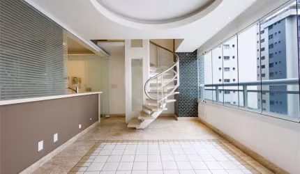 Cobertura Duplex  a venda no Paraiso, com 3 suites, jacuzzi. Vista espetacuilar!
