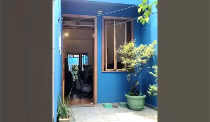 Sobrado com 6 dormitórios em área de terreno de 103m² na Vela Vista.