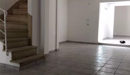 Casa a venda na vila olimpia para fins comerciais. Oportunidade venha conhecer!!