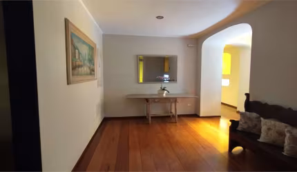 Moema Pássaros, apartamento reformado!