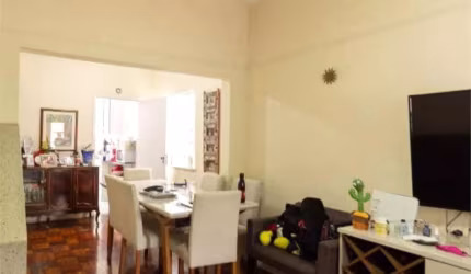 SOBRADO 100M² A VENDA com 2 dorm e 1 vaga