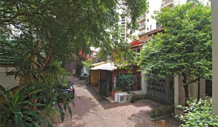 Casa de Vila Reformada 180m2 com 3 dormitórios (1 suíte) 1 vaga de garagem. Agende sua visita