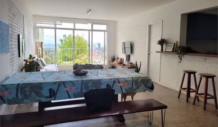 Apartamento reformado na Vila Madalena