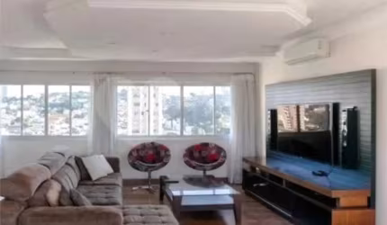 Cobertura Duplex com 364m²  à venda no Alto da Lapa com vista panorâmica.