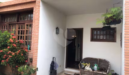 Sobrado à venda 3 dormitórios - Brooklin Novo