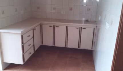 Apartamento a venda em moema