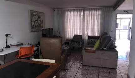 Ótimo sobrado com edícula. 164m² . 3 domritórios . 4 vagas . Brooklin