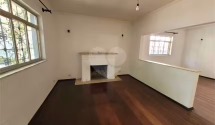 Casa 340 metros no Sumaré excelente localização