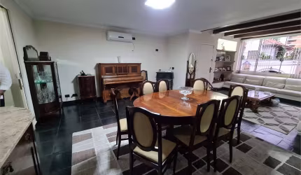 Sobrado para venda na Vila Mariana 3 quartos, 1 suíte e 4vagas, 251m² super bem localizado