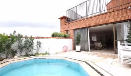 Cobertura de 450m2 nos Jardins com vista