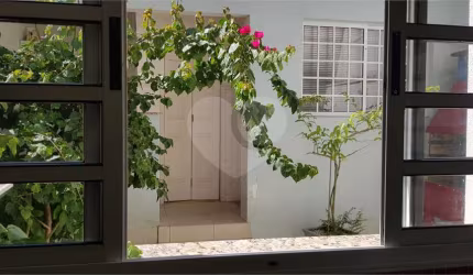 Casa-São Paulo-VILA MADALENA | Ref.: REO768177