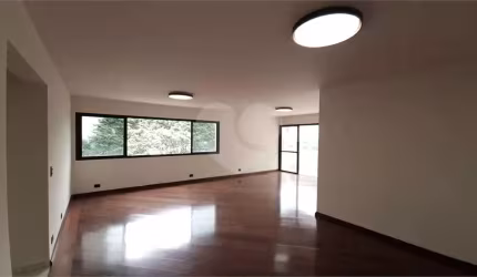 APTO EM PERDIZES COM 3 SUITES, 3 VAGAS
