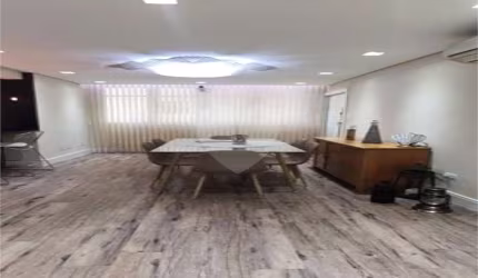 Apartamento na Vila Mariana, São Paulo SP- 2 dorm (1 suíte) reformado, pronto para morar 105 m2 uteis