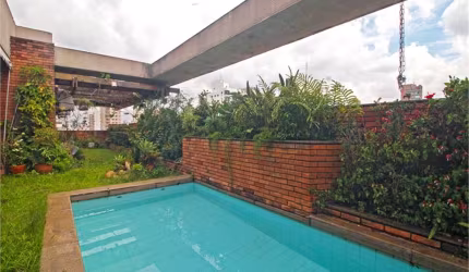 Raridade: Cobertura Penthouse no Jardins!