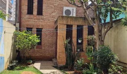 Casa para venda ou locação na Vila Mariana ótimo para clínica!