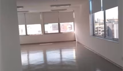 Excelentes salas comerciais à venda no Jardim América