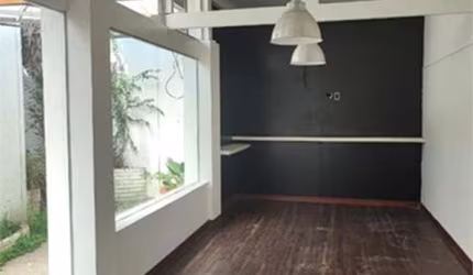Casa Comercial com 3 Quartos à venda