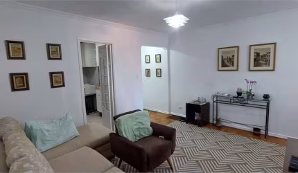 Oportunidade única: Apartamento de 2 dormitórios na Vila Mariana, próximo ao metrô, com 76m²