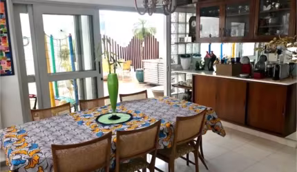 Higienópolis / cobertura c/ 3 suítes e 3 vagas / próxima ao Samaritano