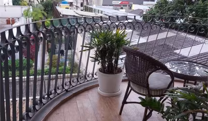 Moema fora de rota apartamento com 3 suites e 2 vagas