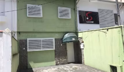 Sobrado comercial à venda no miolo da Vila Olímpia, já alugado!