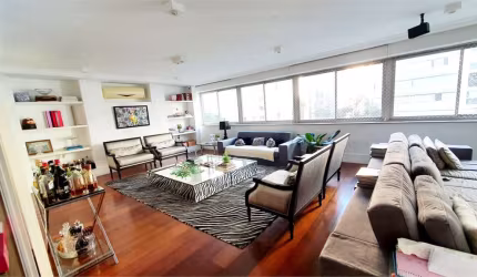 Apartamento 250m2, 4 dormitórios, 1 suíte, living 2 ambientes, 2 vagas, em Higienópolis.