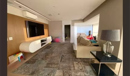 Apartamento com 221m², 3 suítes e 4 vagas - andar alto - lazer completo