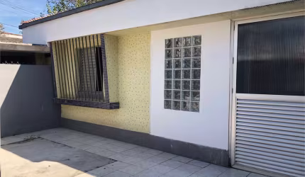 Casa térrea à venda no Brooklin Novo