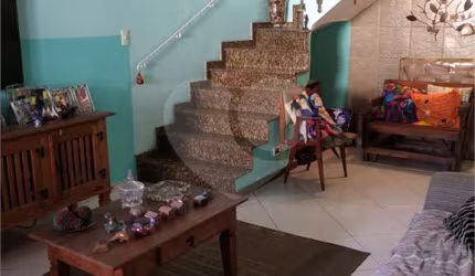 CASA DE VILA NA SAÚDE
