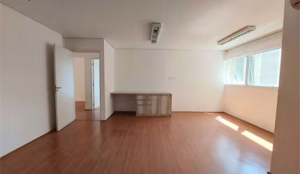 Sala coml em Pinheiros com 2vagas Sala coml na Teodoro Sampaio perto Metrô Clínicas Sala coml