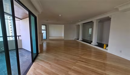 Apartamento 4 Dormitórios - 4 Vagas