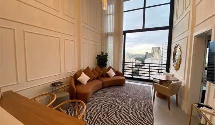 Flat duplex totalmente mobiliado com 110m2 no melhor ponto da Rua Augusta