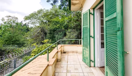 Charmosa casa no Pacaembú com 4 quartos, vista e muito quintal
