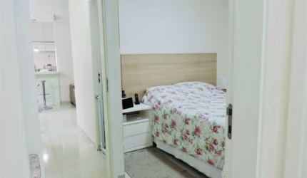 Apartamento no condominio Home Stay, Via Ibirapuera. Totalmente imobiliado. Ao Lado da estação AACD