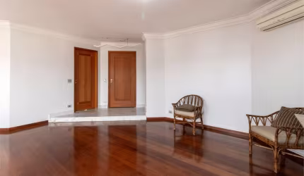Apartamento - Perdizes - 4 Dormitórios - 151 m².