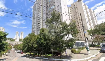 Vista espetacular. Apartamento Mobiliado com 3 suítes e lavabo. e Varanda fechada com vidro!!!