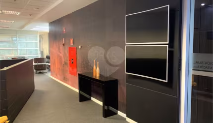 Comercial-São Paulo-VILA NOVA CONCEIÇÃO | Ref.: REO972388
