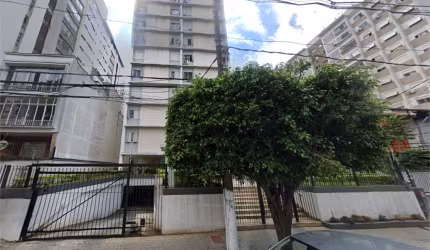 Amplo Apartamento com 02 amplos dormitórios com 111 m² no Jardim Paulista ao lado do Metrô!